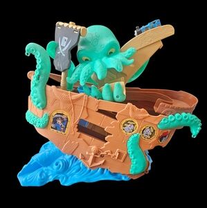 Thomas and Friends Sea Monster Pirate  Playset